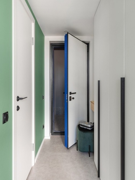 Как дизайнер увеличила площадь 20-метровых апартаментов в 1,5 раза и оформила визуально просторный интерьер | ivd.ru
